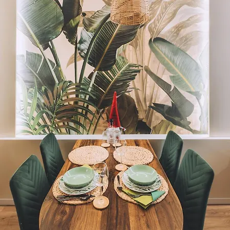 Tropical Chill * Budapesta