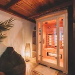 Tropical Chill